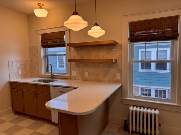 $2,600 | 150 Lancaster Street, Unit 2, Providence, RI 02906
