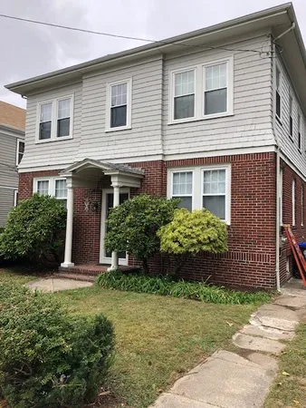 $2,600 | 150 Lancaster Street, Unit 2, Providence, RI 02906