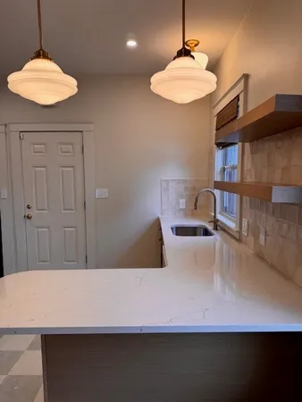 $2,600 | 150 Lancaster Street, Unit 2, Providence, RI 02906
