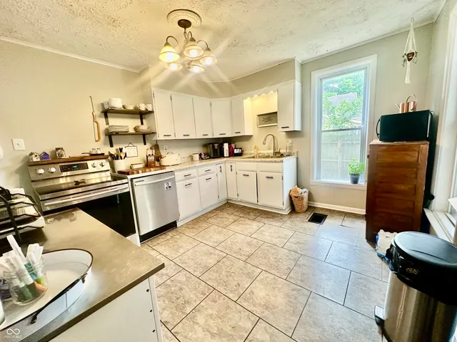 $179,500 | 211 6th Street, Covington, IN 47932