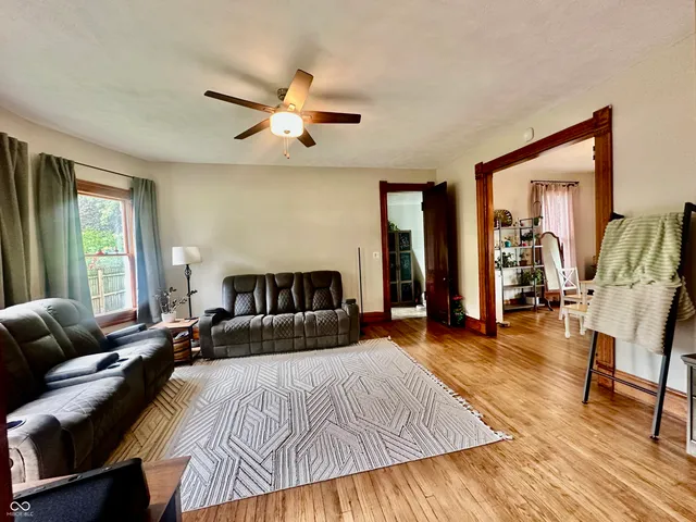 $179,500 | 211 6th Street, Covington, IN 47932