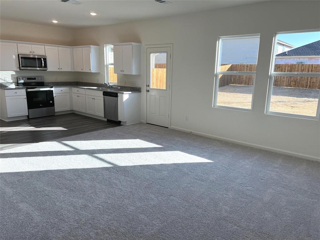 1901 Chapel Hill Road Princeton, TX 75407 - Photo 7 of 37