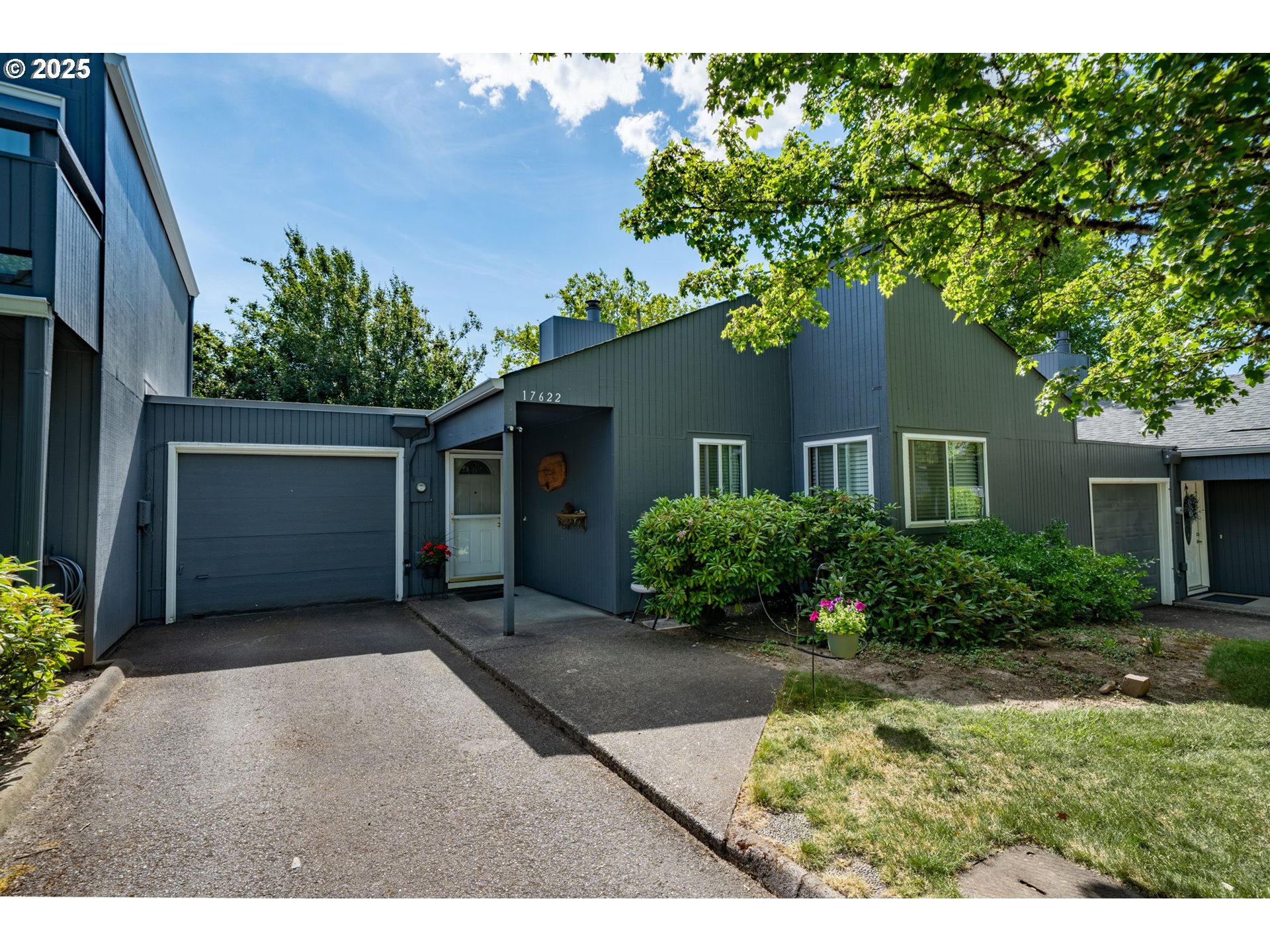 17622 Northwest Rolling Hill Ln