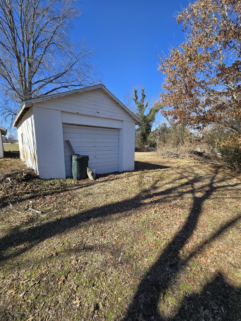 0 Giant City Road South Carbondale, IL 62902 - Photo 4 of 5 a view of a house with a yard