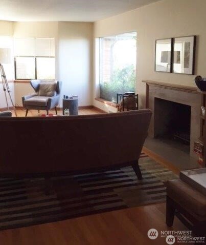 2320 West Viewmont Way West Seattle, WA 98199 - Photo 8 of 15