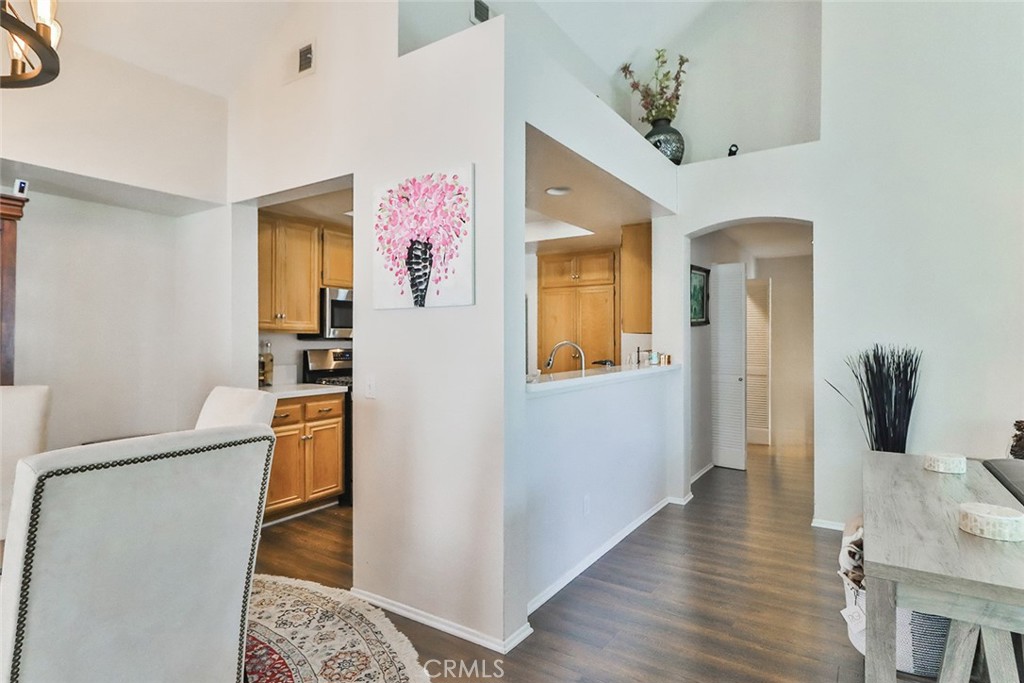 625 Hazelwood Way, Unit A Simi Valley, CA 93065 - Photo 10 of 38