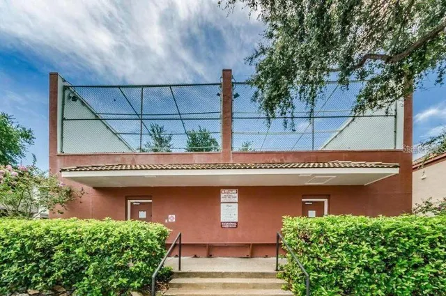 $1,585 | 10263 Gandy Boulevard North, Unit 607, St. Petersburg, FL 33702