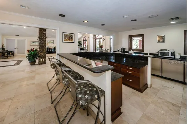 $1,585 | 10263 Gandy Boulevard North, Unit 607, St. Petersburg, FL 33702