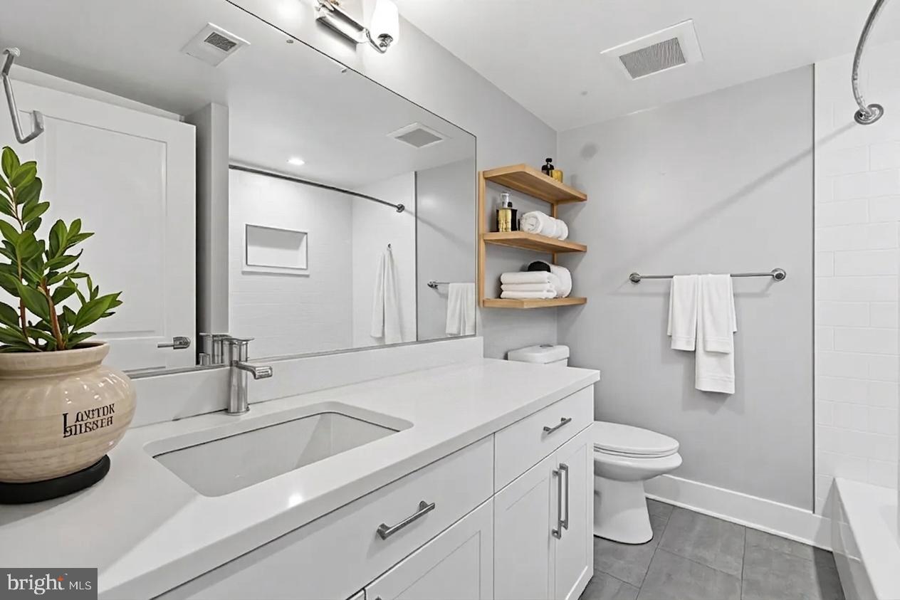 1709 H Street Northeast, Unit 3 Washington, DC 20002 - Photo 5 of 15