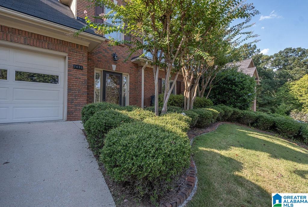 2035 Richelieu Court Birmingham, AL 35216 - Photo 2 of 38
