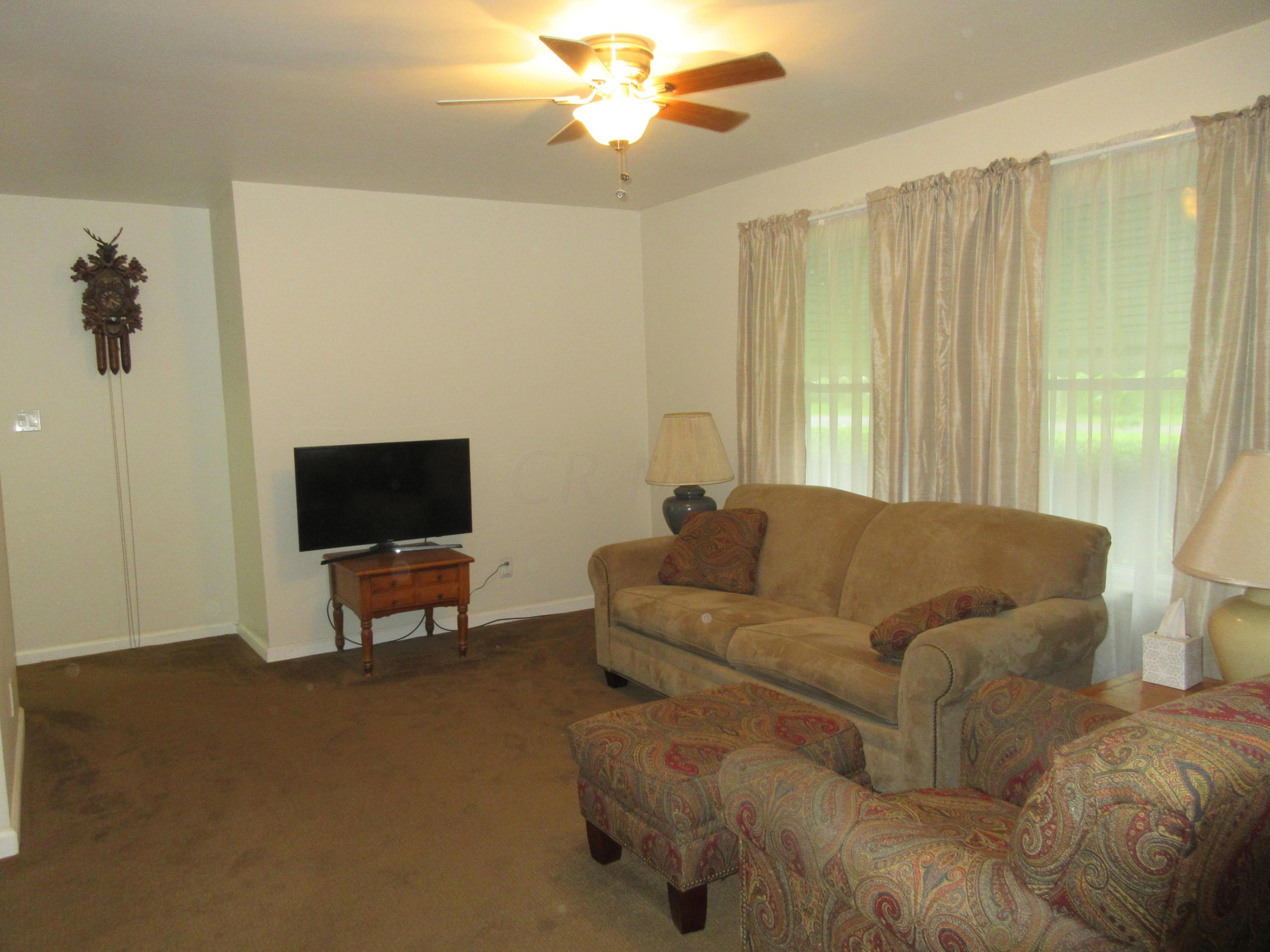 2976 Schwartz Road Columbus, OH 43232 - Photo 7 of 30 Gallery Image 7