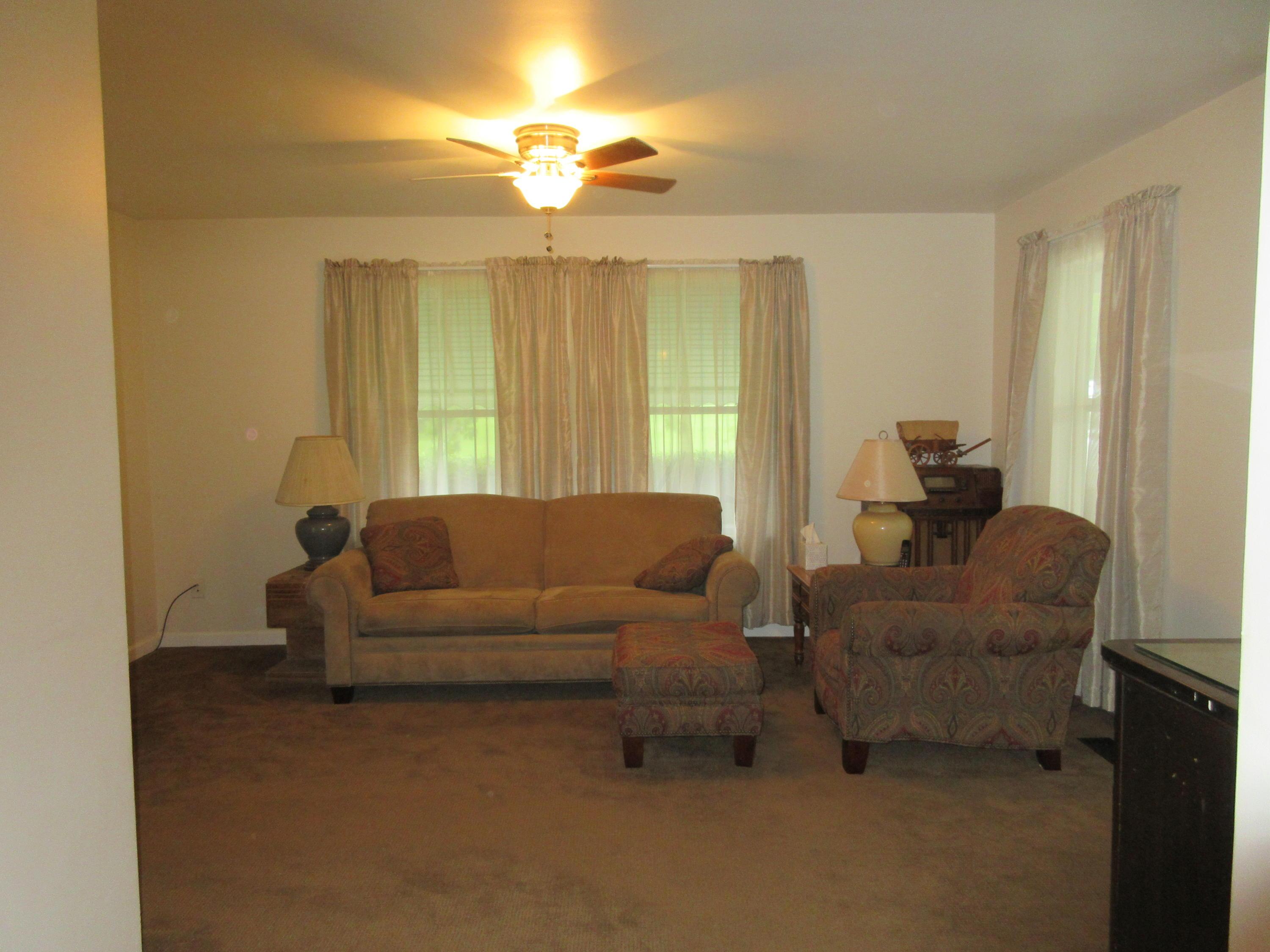 2976 Schwartz Road Columbus, OH 43232 - Photo 8 of 30 Gallery Image 8