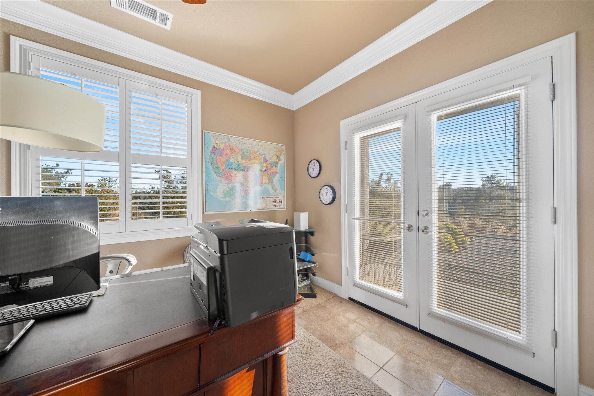 7870 Castle View Lane Redding, CA 96001 - Photo 26 of 65 26-BiggerFlow Real Estate Media-26