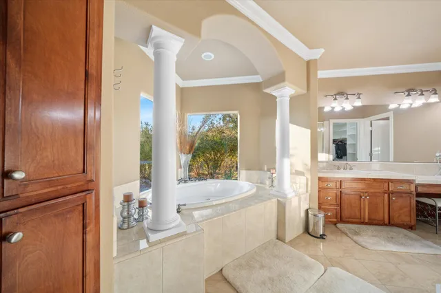 $575,000 | 7870 Castle View Lane, Redding, CA 96001