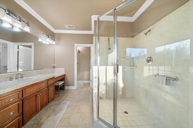 $575,000 | 7870 Castle View Lane, Redding, CA 96001