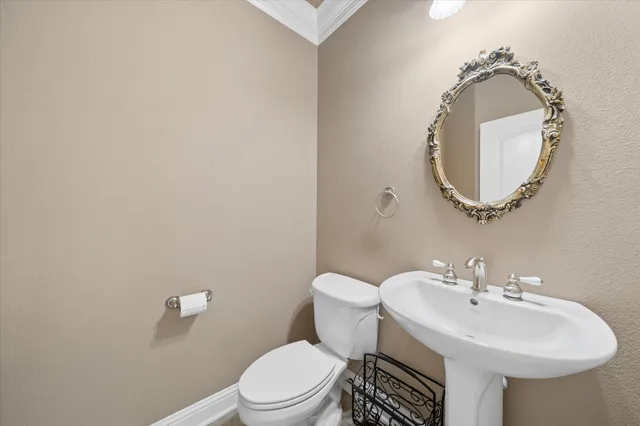 $575,000 | 7870 Castle View Lane, Redding, CA 96001