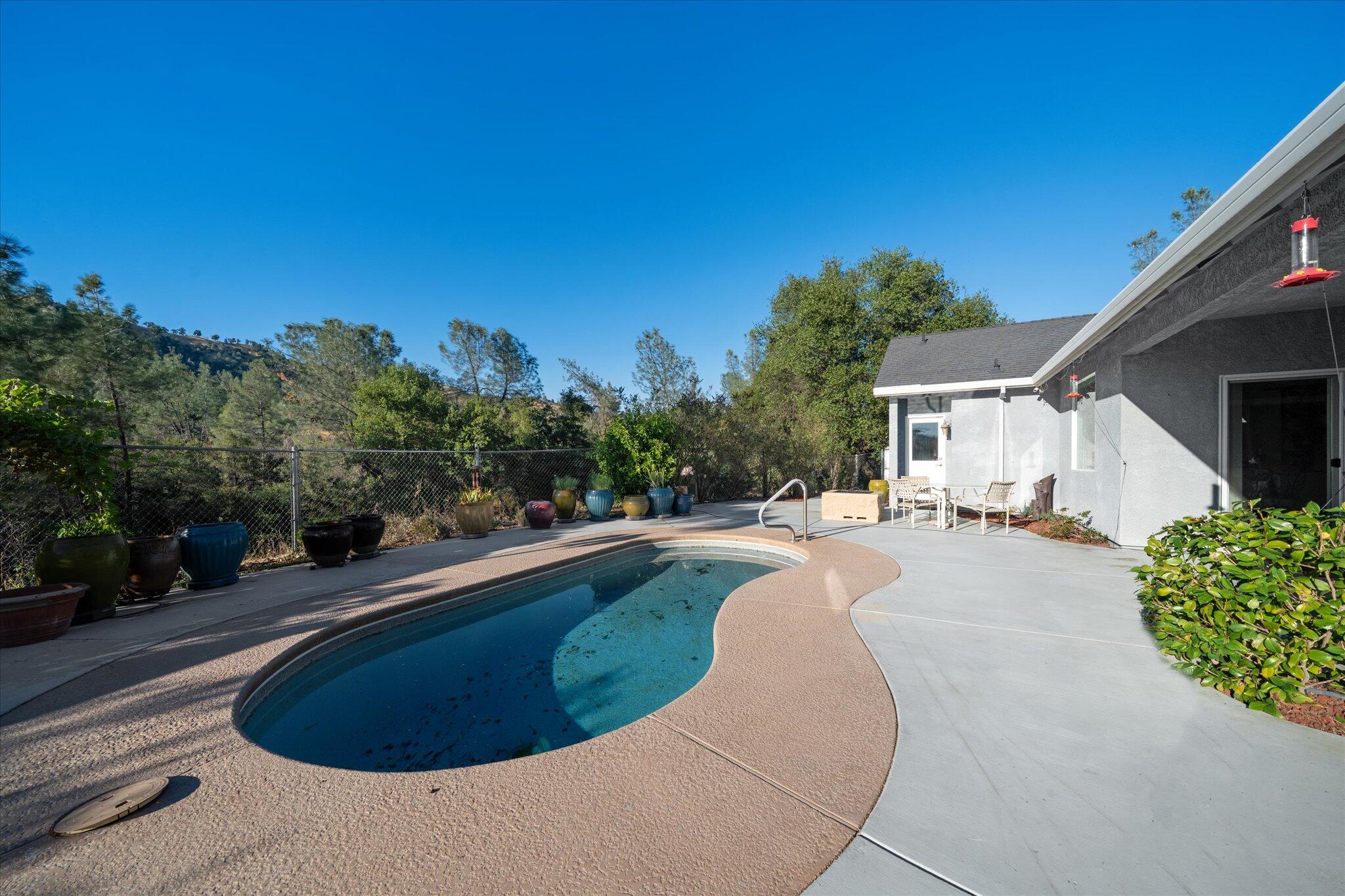 7870 Castle View Lane Redding, CA 96001 - Photo 40 of 65 40-BiggerFlow Real Estate Media-40