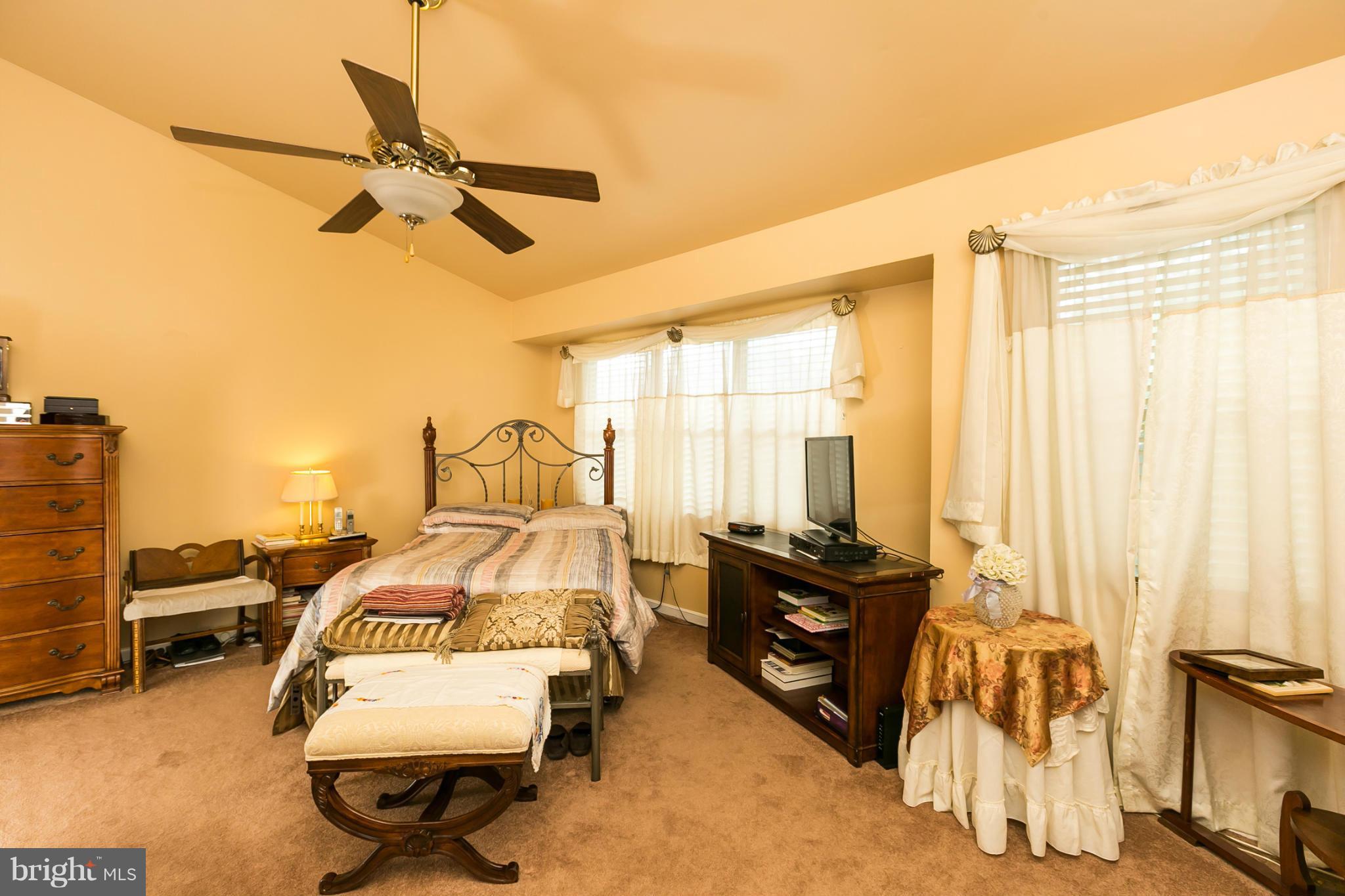 113 Kinsman View Circle Silver Spring, MD 20901 - Photo 14 of 22 Bedroom