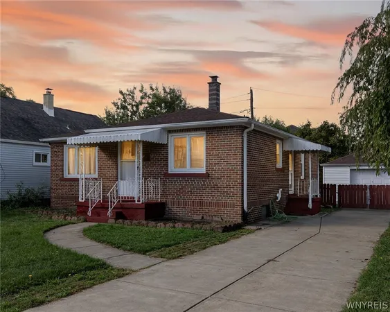 $2,000 | 116 Springville Avenue, Amherst, NY 14226