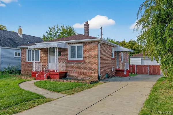 $2,000 | 116 Springville Avenue, Amherst, NY 14226