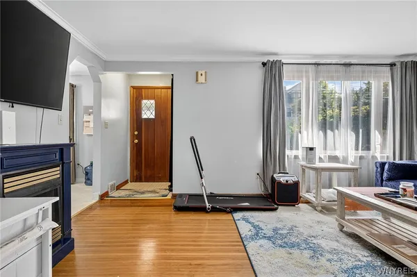 $2,000 | 116 Springville Avenue, Amherst, NY 14226