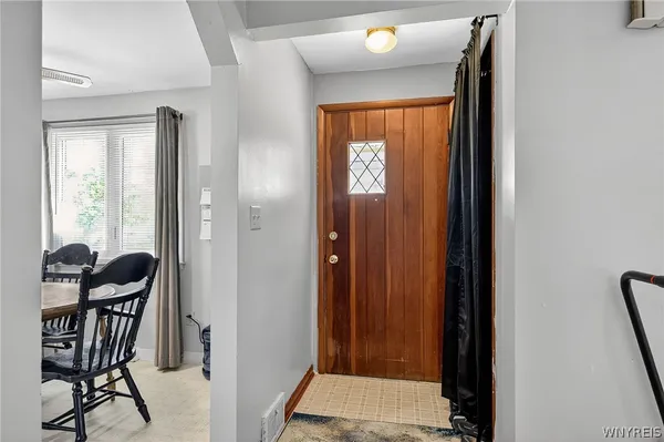 $2,000 | 116 Springville Avenue, Amherst, NY 14226