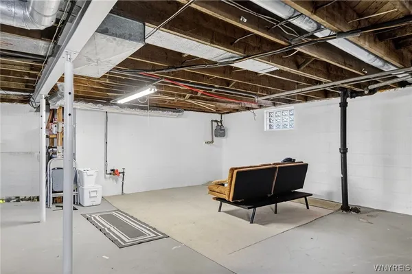 $2,000 | 116 Springville Avenue, Amherst, NY 14226