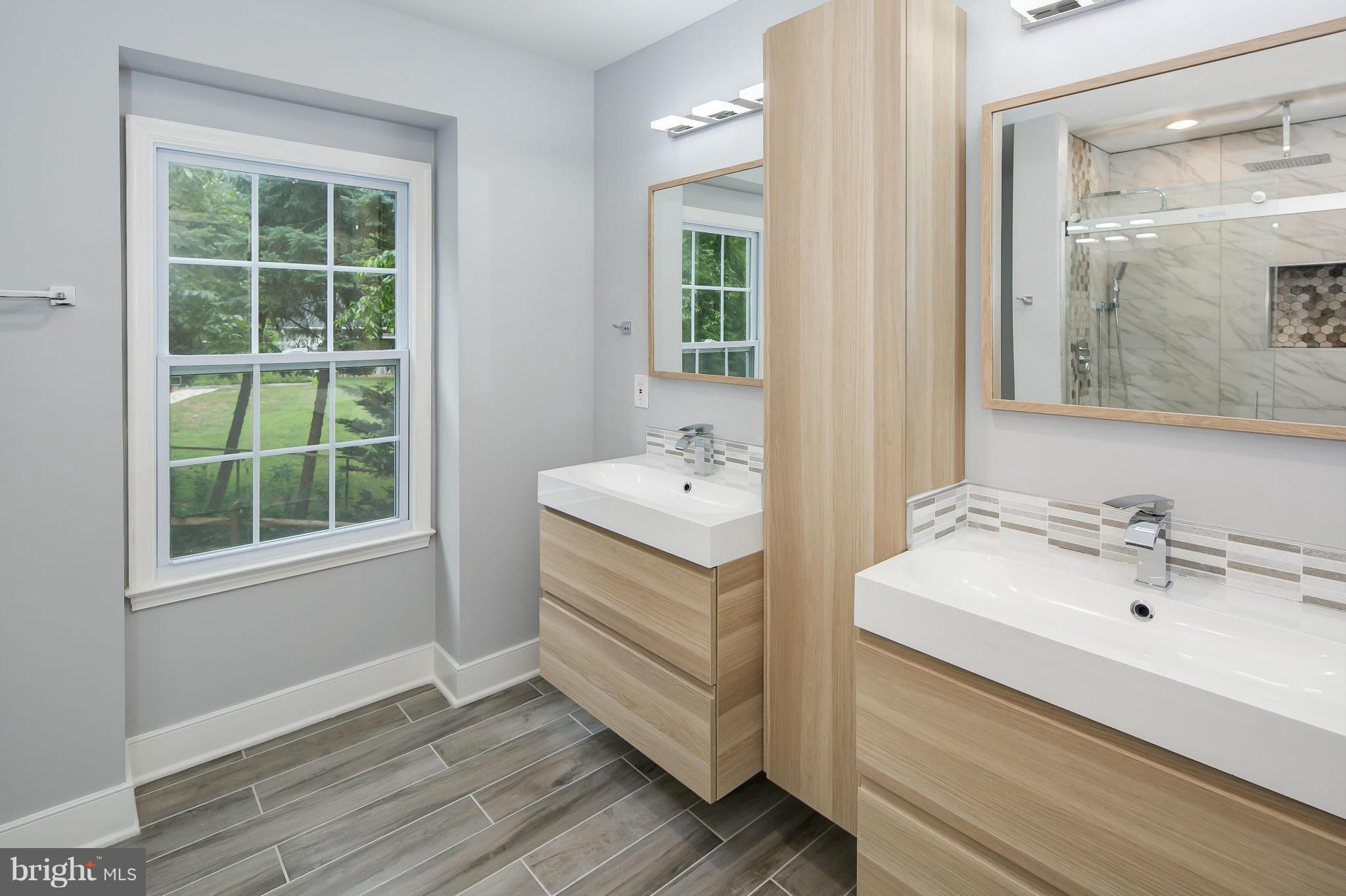 11808 Canfield Road Potomac, MD 20854 - Photo 19 of 30 Bath