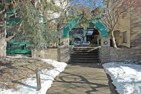 $151,000 | 7625 Edinborough Way, Unit 2116, Edina, MN 55435