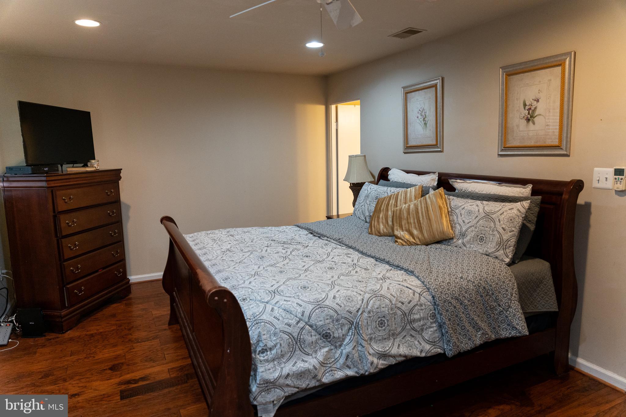 107 East Poplar Road Sterling, VA 20164 - Photo 20 of 63 Gallery Image 20