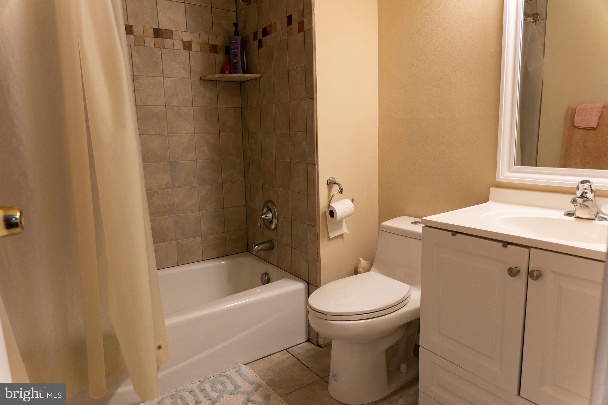 107 East Poplar Road Sterling, VA 20164 - Photo 23 of 63 Gallery Image 23