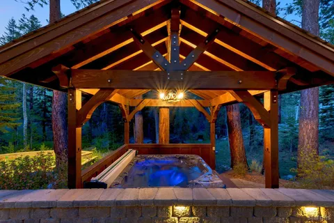 $3,850,000 | 3771 South Upper Truckee Road, South Lake Tahoe, CA 96150
