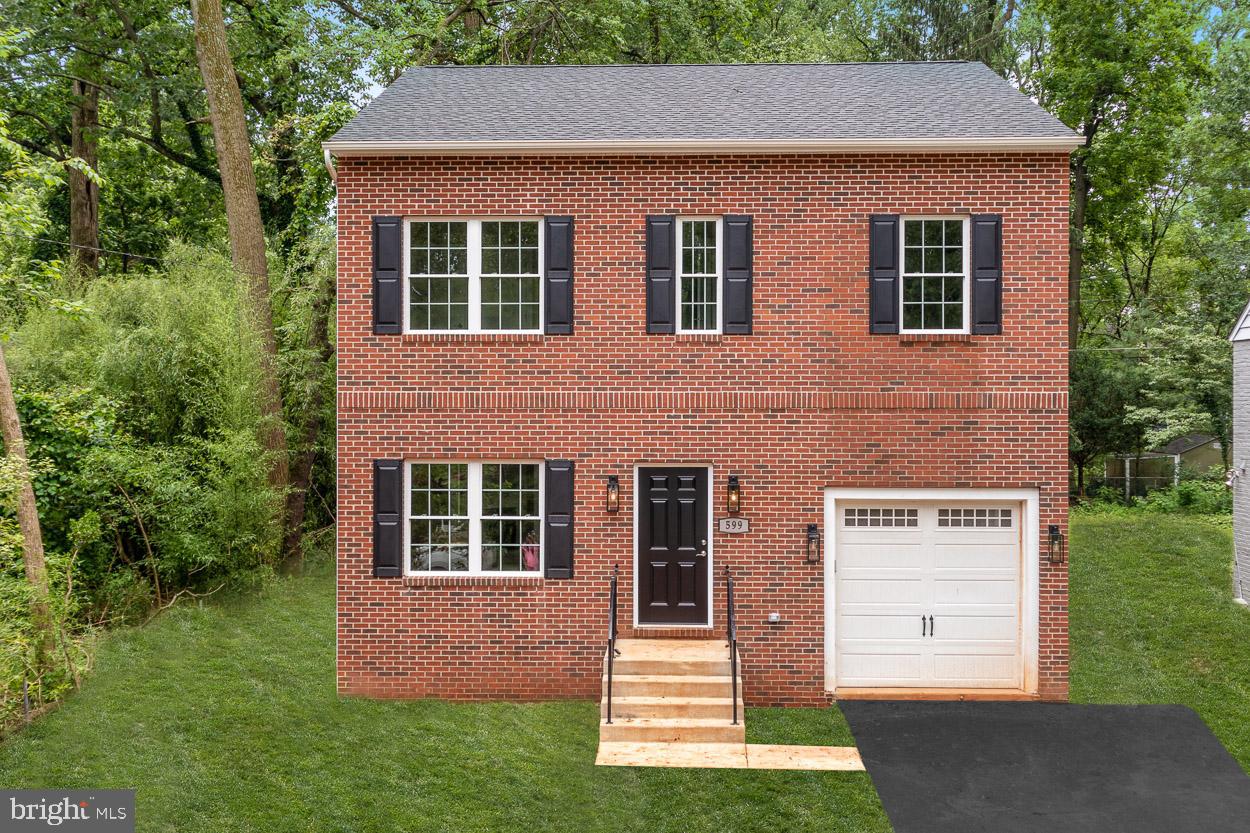 599 Carysbrook Road Pikesville, MD 21208 - Photo 4 of 30 Gallery Image 4