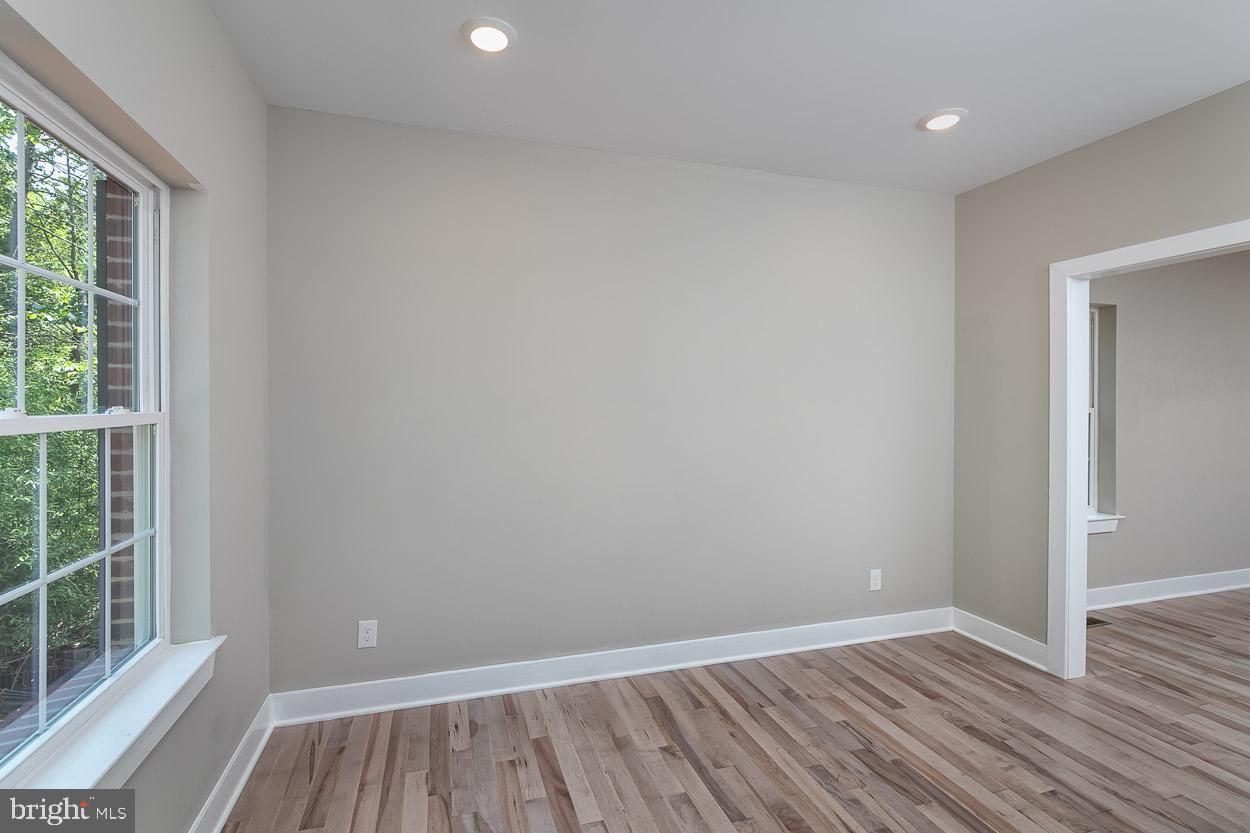 599 Carysbrook Road Pikesville, MD 21208 - Photo 6 of 30 Gallery Image 6