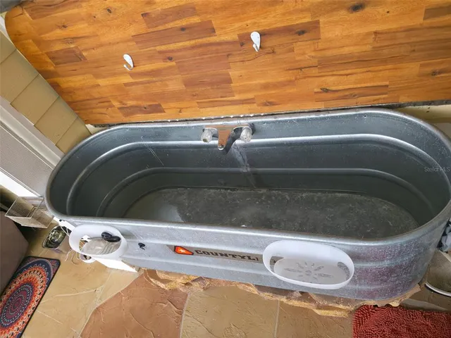 a close view of sink