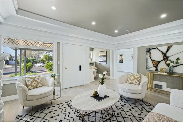$1,449,000 | 2410 8th Avenue, Los Angeles, CA 90018