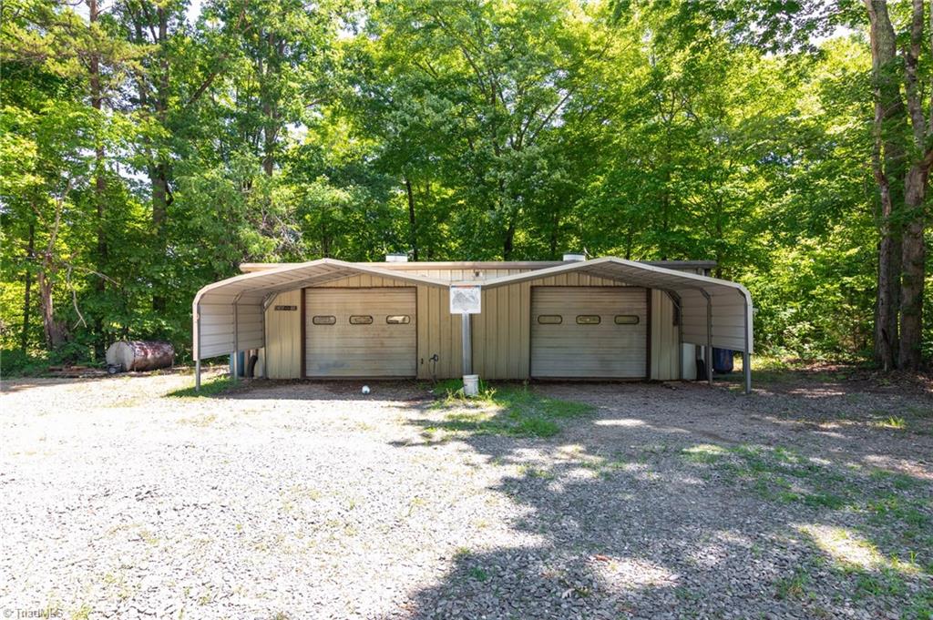 1041 Whitts Road Madison, NC 27025 - Photo 32 of 39