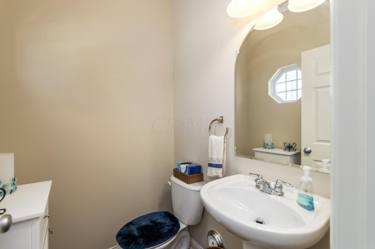 5861 McInnis Road Dublin, OH 43016 - Photo 4 of 38 Gallery Image 4