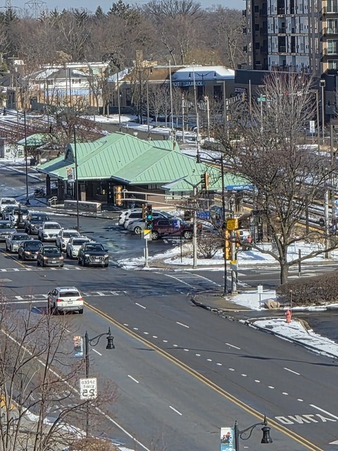 711 South River Road, Unit 704 Des Plaines, IL 60016 - Photo 14 of 15