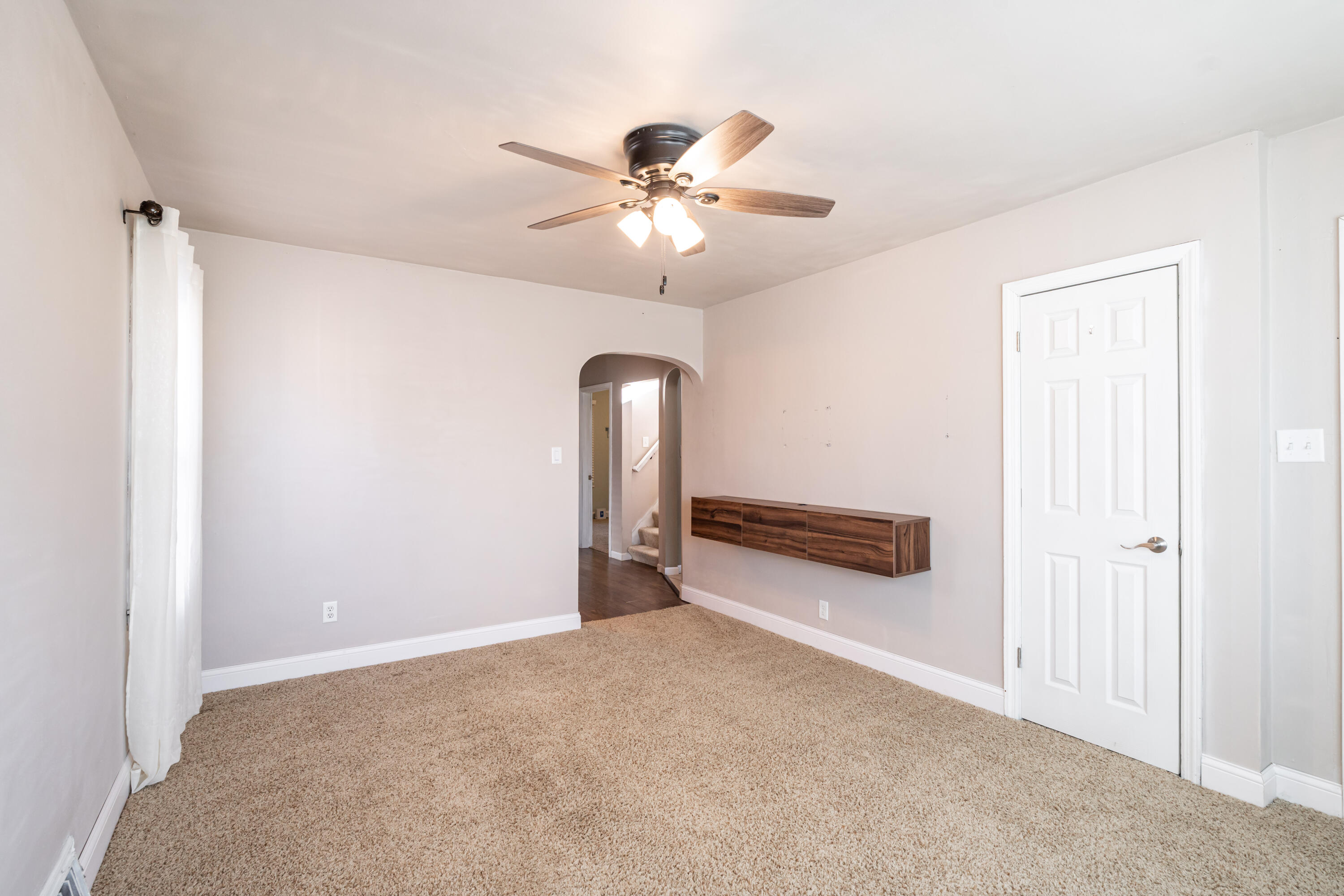 4260 South 4th Street Milwaukee, WI 53207 - Photo 7 of 26 living room tobedroom