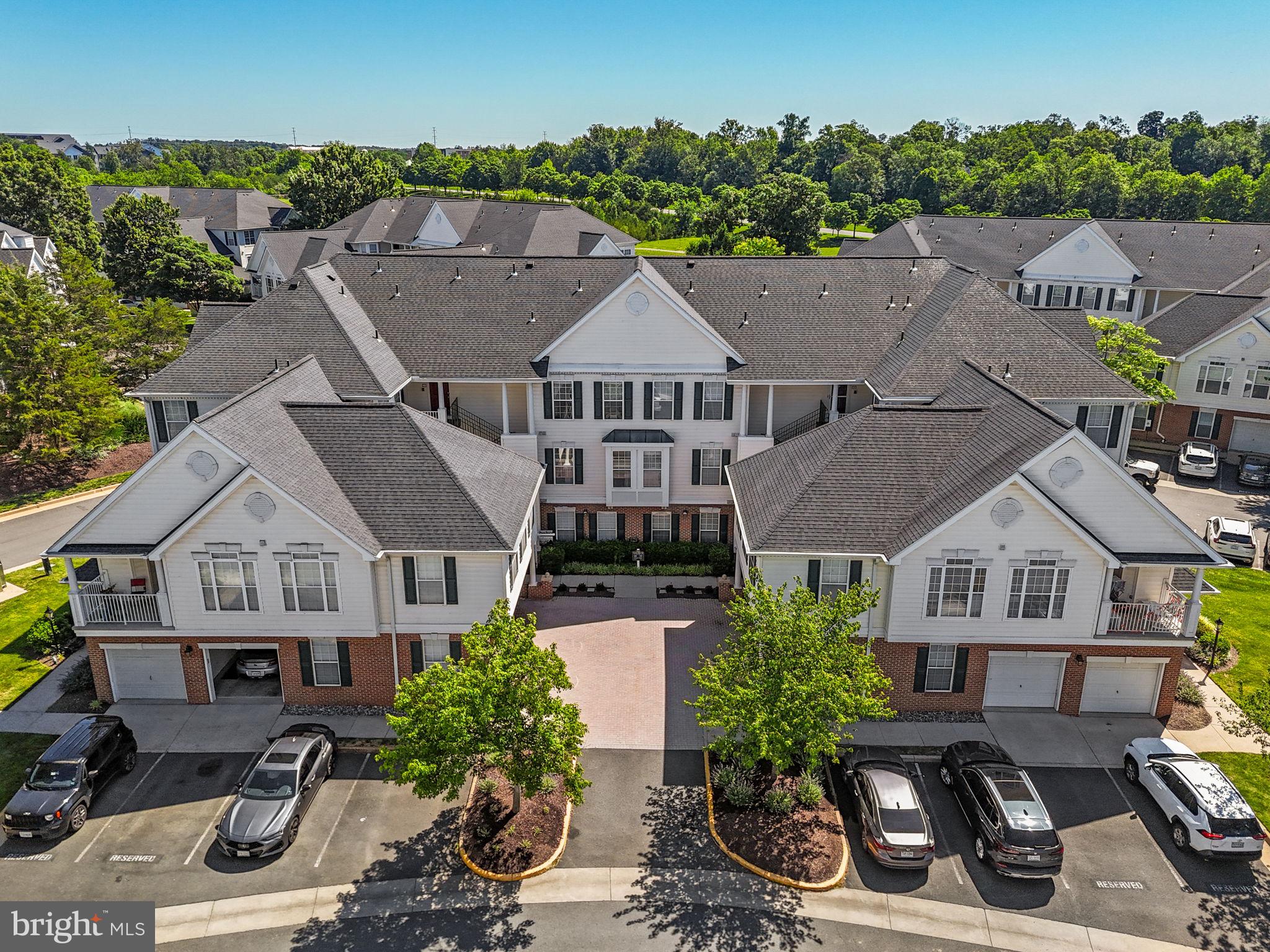 25300 Lake Mist Square, Unit 101 Chantilly, VA 20152 - Photo 4 of 63