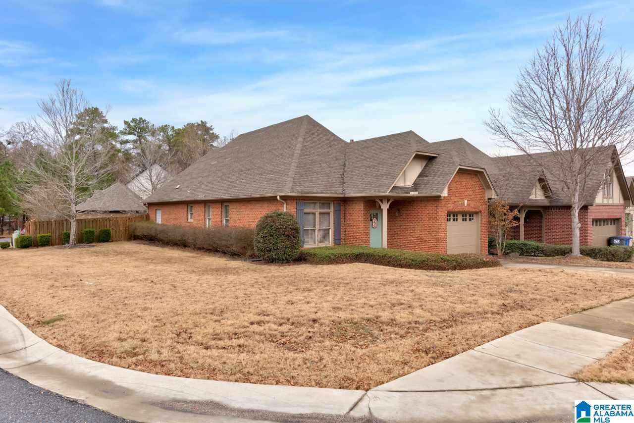 5693 Park Side Road Birmingham, AL 35244 - Photo 3 of 32