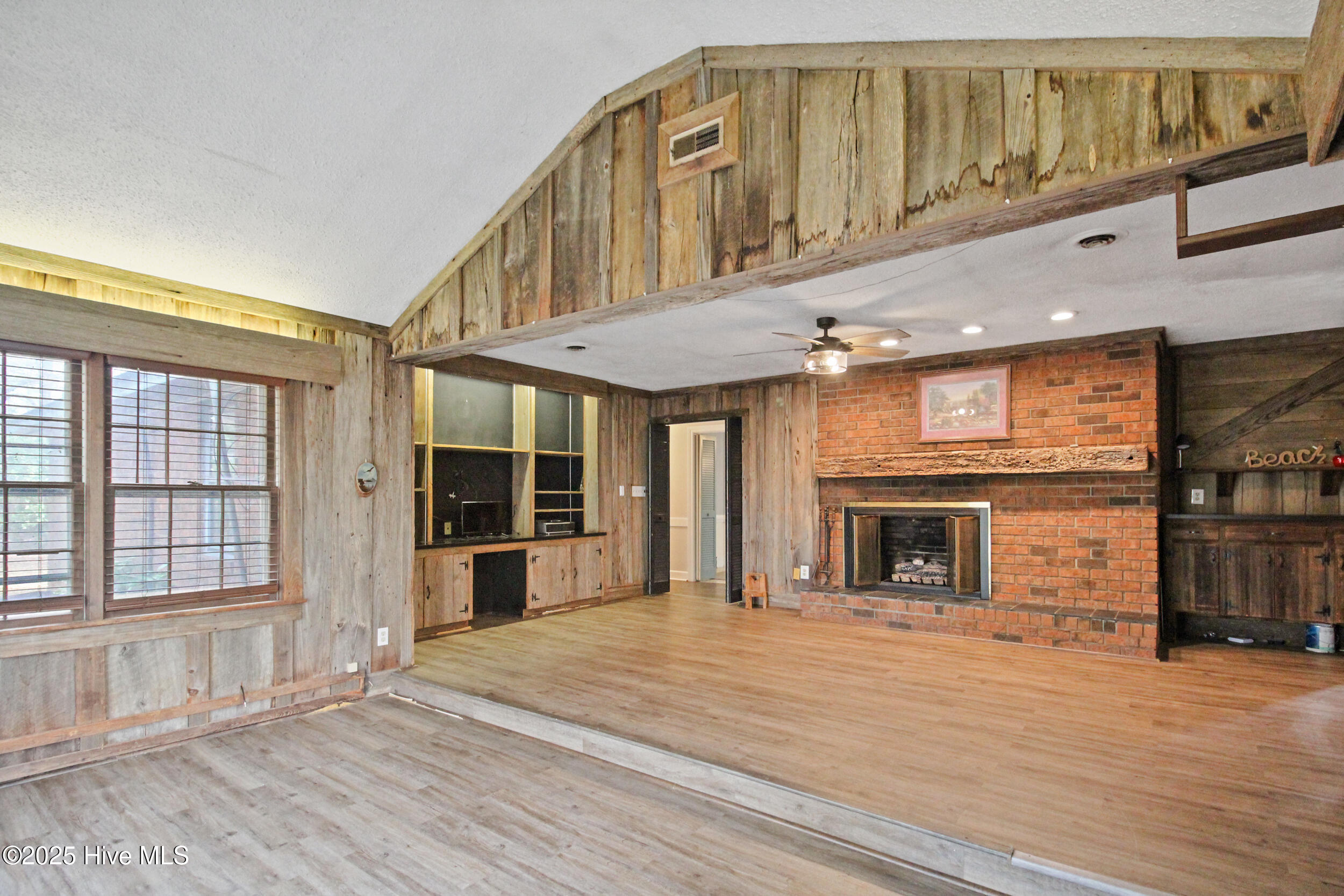 192 U.S. Highway 158 West Camden, NC 27921 - Photo 20 of 48 Sunroom