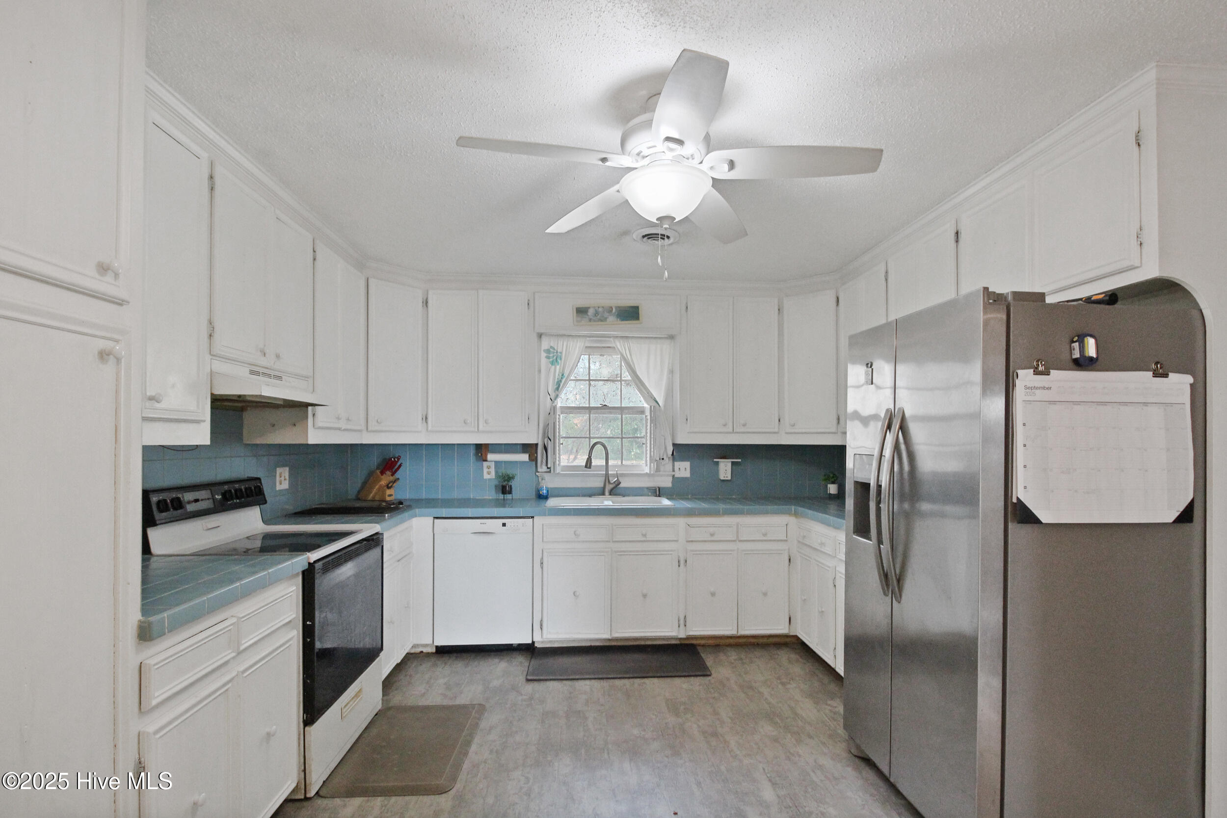 192 U.S. Highway 158 West Camden, NC 27921 - Photo 6 of 48 It is dated and super traditional!