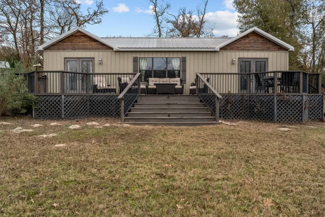 $425,000 | 5519 West County Road 327, Buffalo, TX 75831