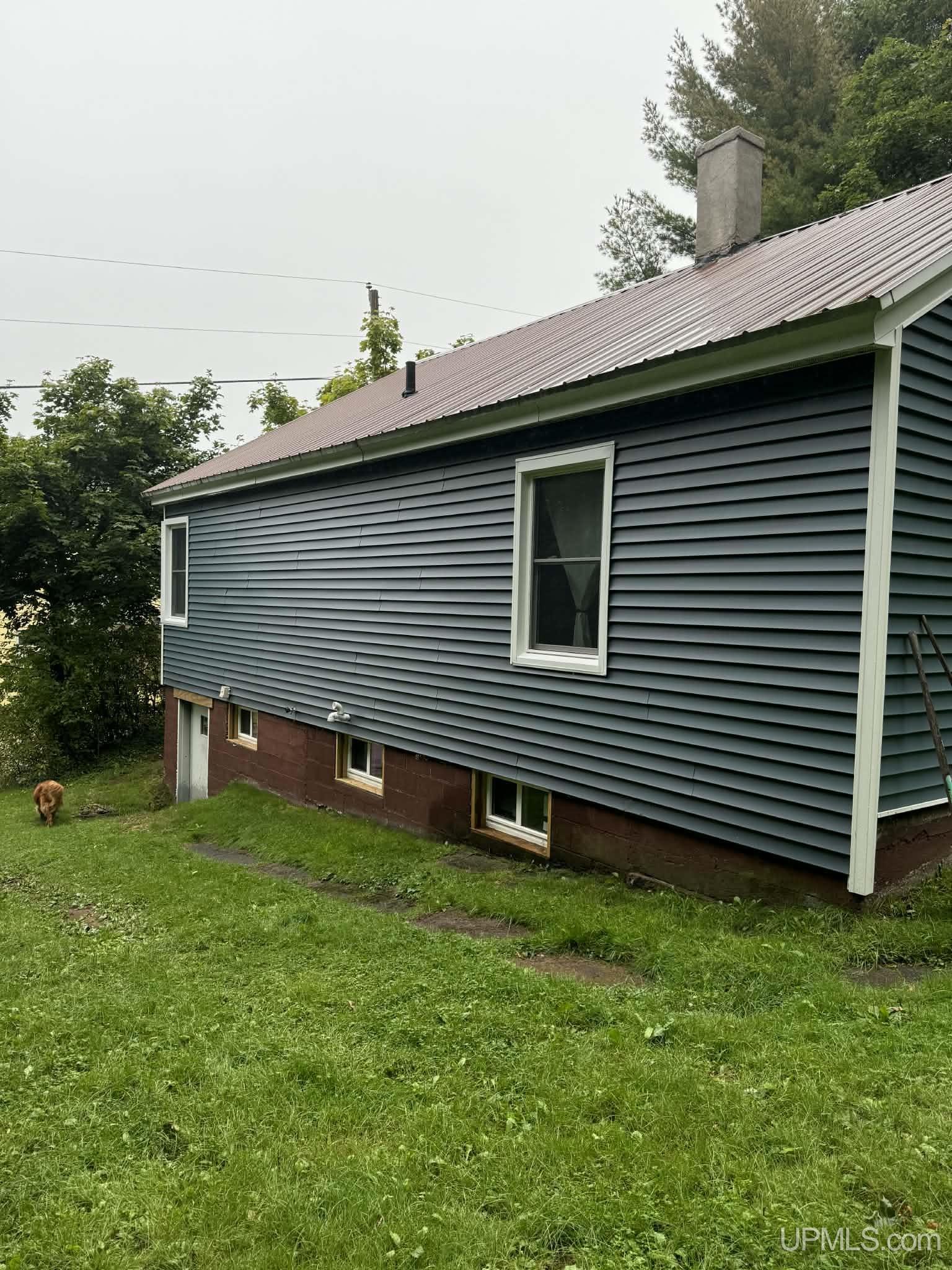 242 Hill Street Ishpeming, MI 49849 - Photo 4 of 27
