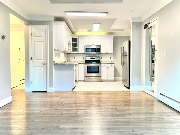 $2,200 | 62 Carey Avenue, Unit 7, Watertown, MA 02472