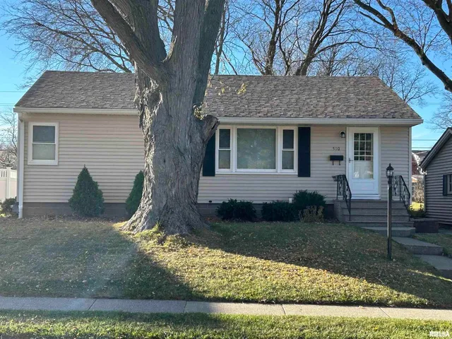 $169,000 | 510 16th Street, Unit 1, Silvis, IL 61282