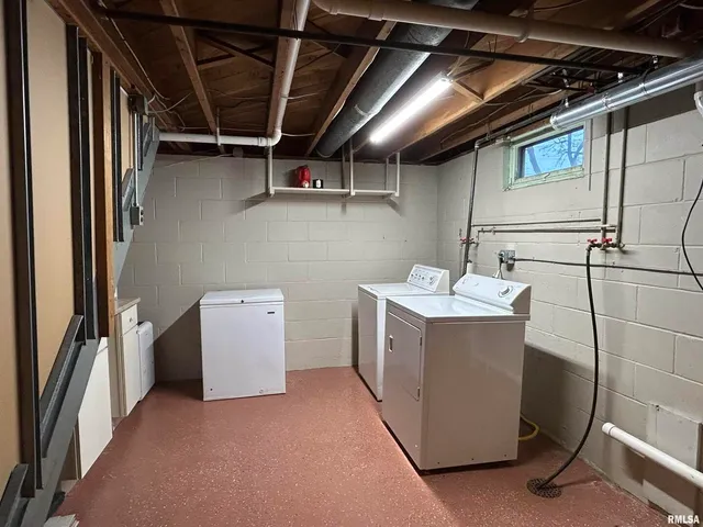 $169,000 | 510 16th Street, Unit 1, Silvis, IL 61282