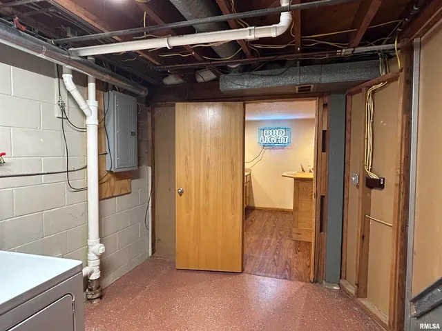 $169,000 | 510 16th Street, Unit 1, Silvis, IL 61282